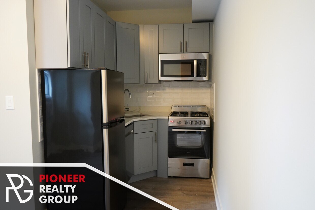 Foto principal - 503 W Belmont Ave