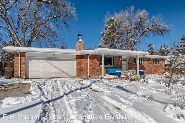 Foto del edificio - 5 br, 2.5 bath House - 4835 Ricara Dr