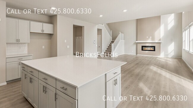 Foto del edificio - 2319 Boxcar Ct NE