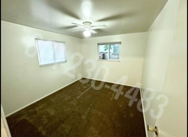 Foto del edificio - 858 Yale Ave S