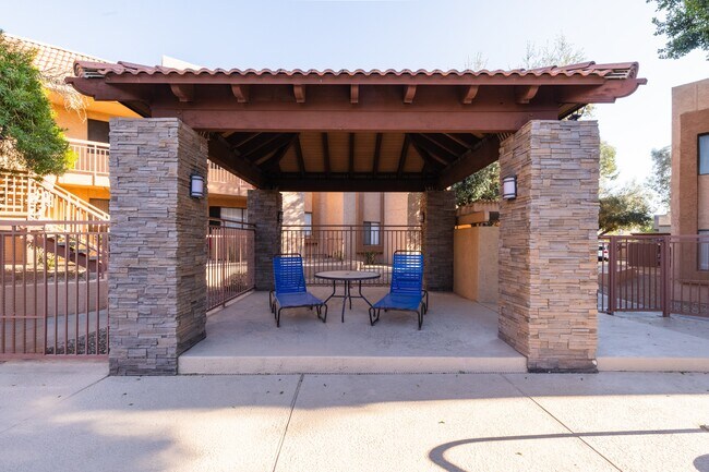 Foto del edificio - Boulder Creek Apartments