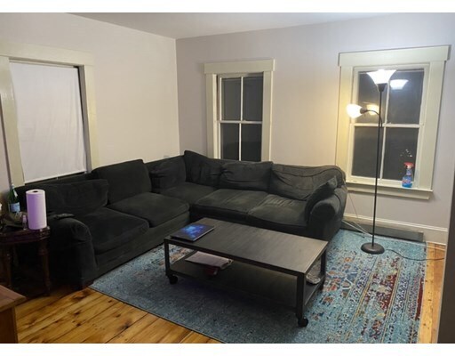 Building Photo - 12 Antrim St