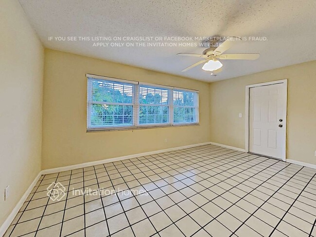Foto del edificio - 1077 40th Ave NE