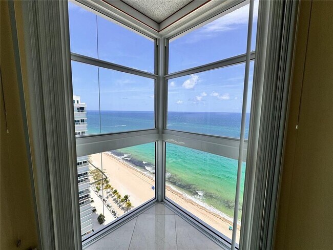 Foto del edificio - 1370 S Ocean Blvd