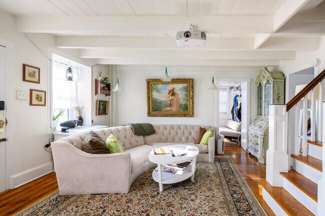 Foto del edificio - 54 River Dr