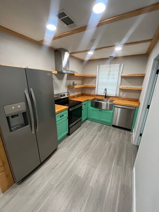 Foto del edificio - 112/114 W Tenth St. Vidalia