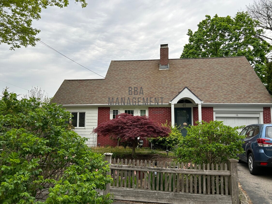 Primary Photo - 16 Roundwood Rd