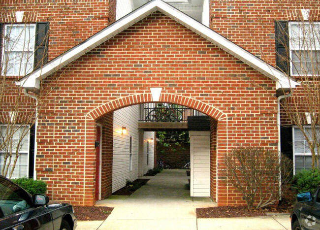 Building Photo - Student Housing - Gorman Parkwood