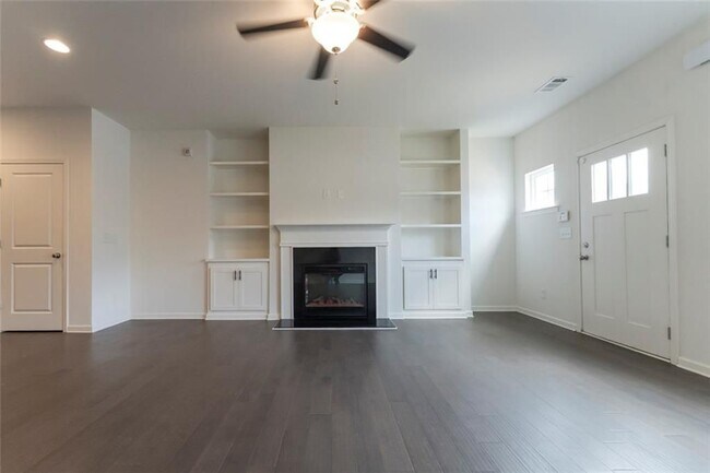 Building Photo - 898 Ambient Way