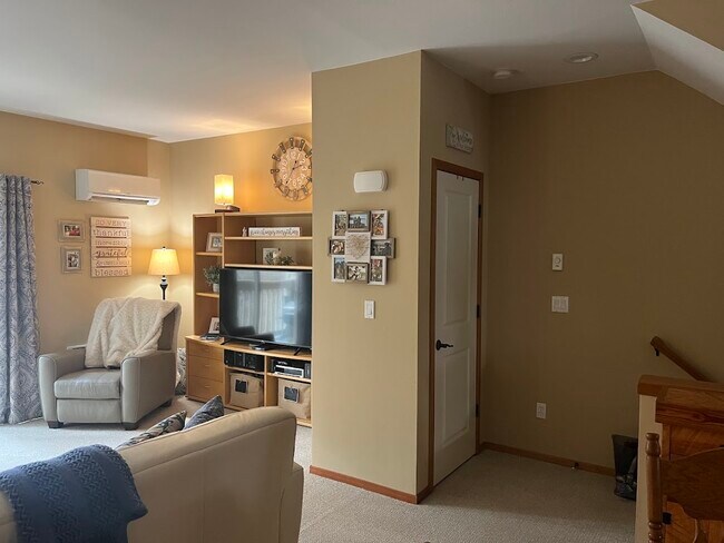 Foto del edificio - 237 Sage Brook Ln