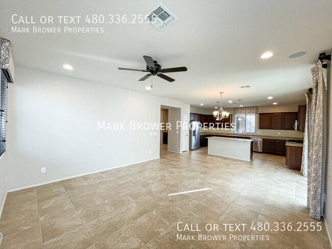 Foto del edificio - 149 N 56th Pl