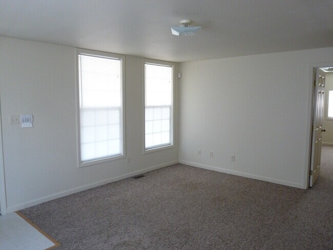 Foto del edificio - 2401 S Center St