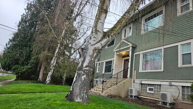 Building Photo - 636 S Palouse St
