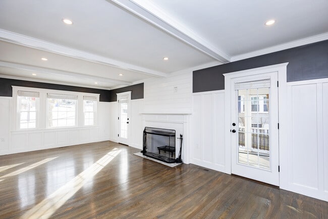 Building Photo - 37 Wolcott Rd