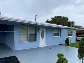 Building Photo - 1450 NW 31st Way