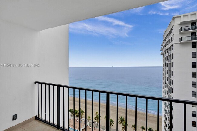 Foto del edificio - 2401 S Ocean Dr