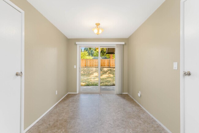 Foto del edificio - 10204 162nd Ave NE