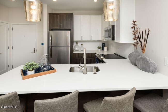 Building Photo - 6051 State Farm Rd