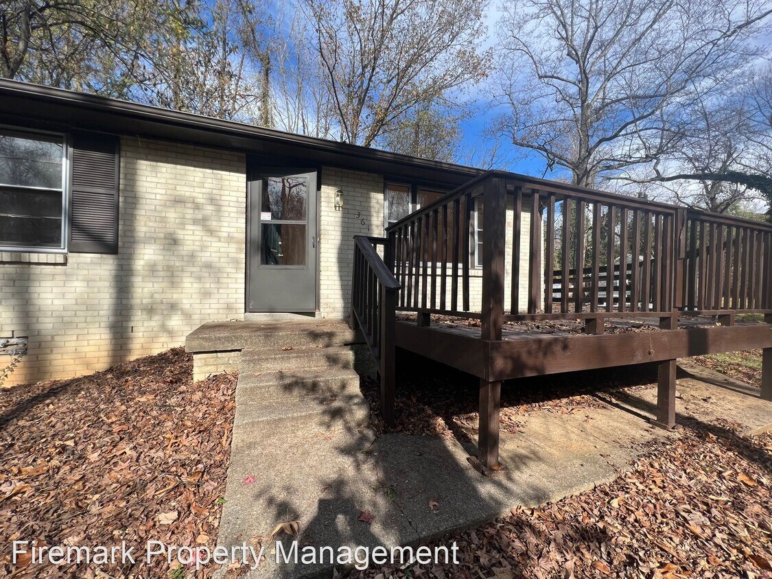 3 br, 1 bath House 361 Hickory Grove Rd. House Rental in Clarksville, TN