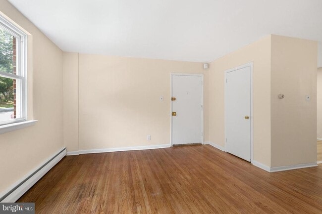 Foto del edificio - 5990 Henry Ave