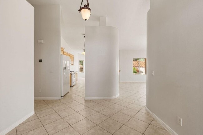 Building Photo - Beautiful 4 Bedroom Single-Level Home