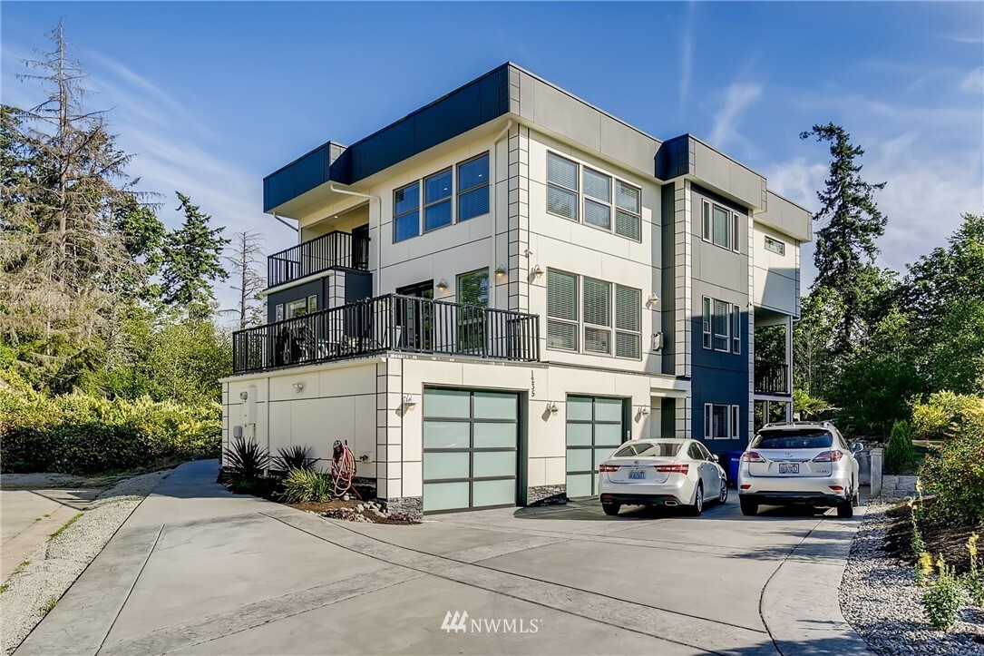 1235 S 273rd Pl, Des Moines, WA 98198 House Rental in Des Moines, WA