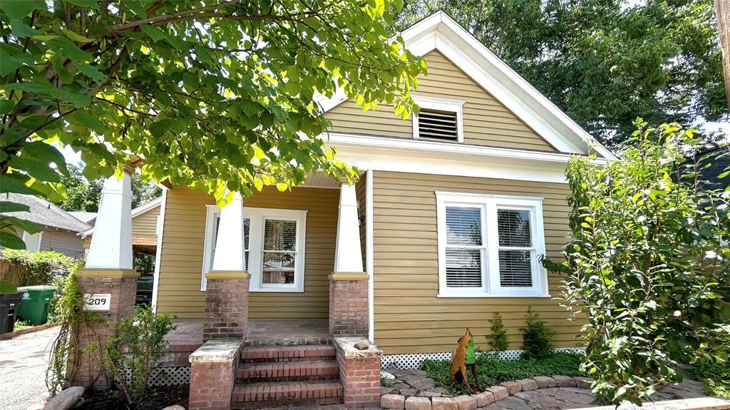 Foto principal - 209 Walton St