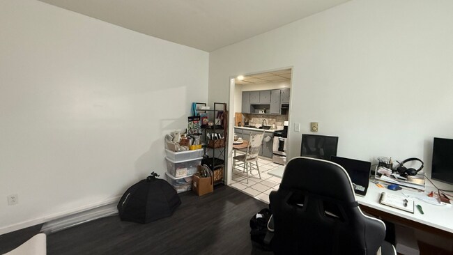 Foto del edificio - 228 2nd St