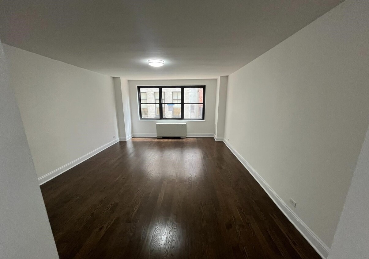 96 Fifth Avenue - Room for Rent in New York, NY | Apartments.com