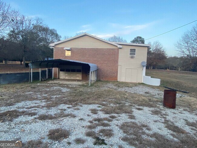Building Photo - 730 Knox Chapel Rd