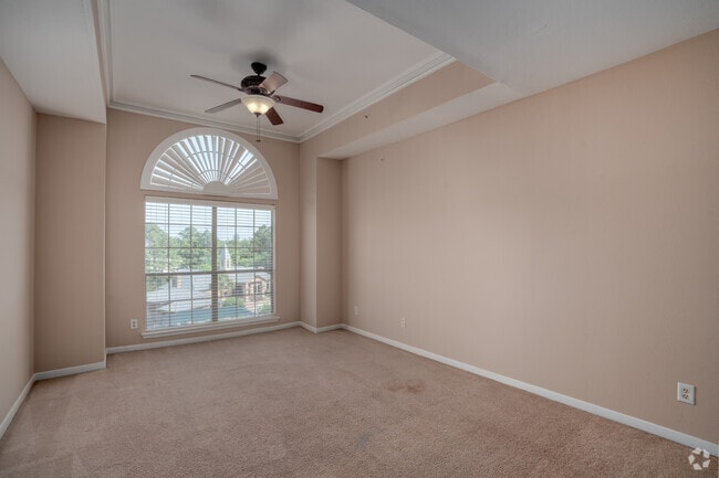1BR, 1BA - 650SF - Living Room - Uvalde Ranch Apartments