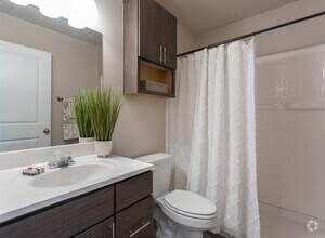 2BR, 2BA - 933 SF - Apex Villas