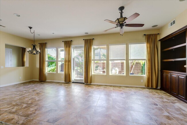 Foto del edificio - 1676 Barbour Ave