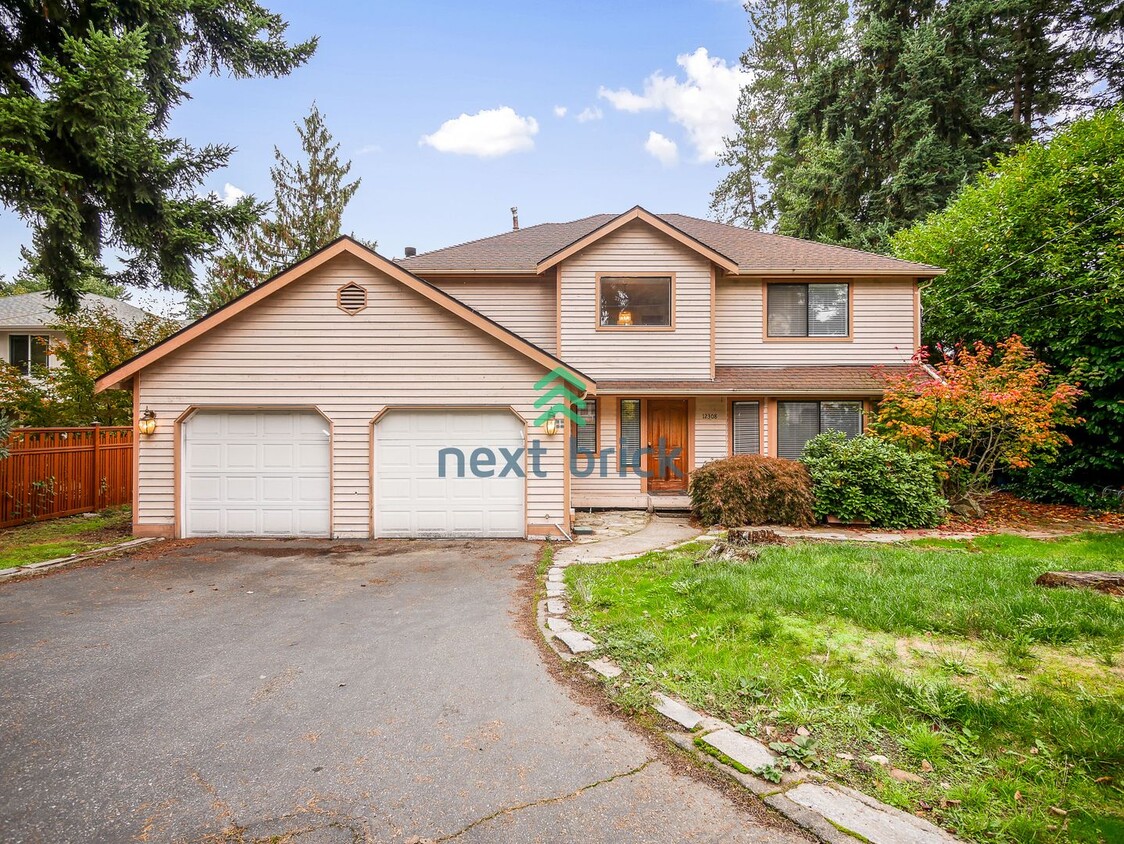 Primary Photo - Charming Family Home in a Tranquil Cul-de-Sac