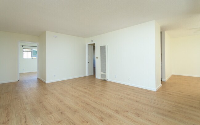 Foto del edificio - 241 N Kenwood St