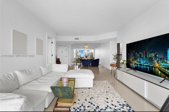 Foto del edificio - 1000 W Island Blvd