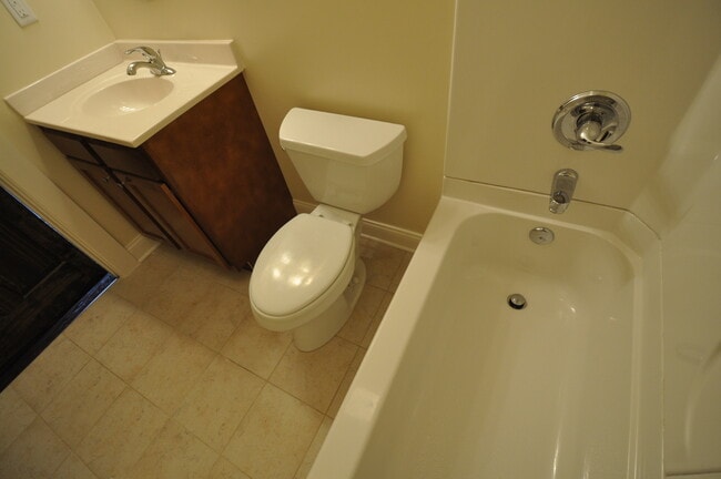 Foto del edificio - Walk to UK - Pre Leasing Now for the Fall Semester 2026