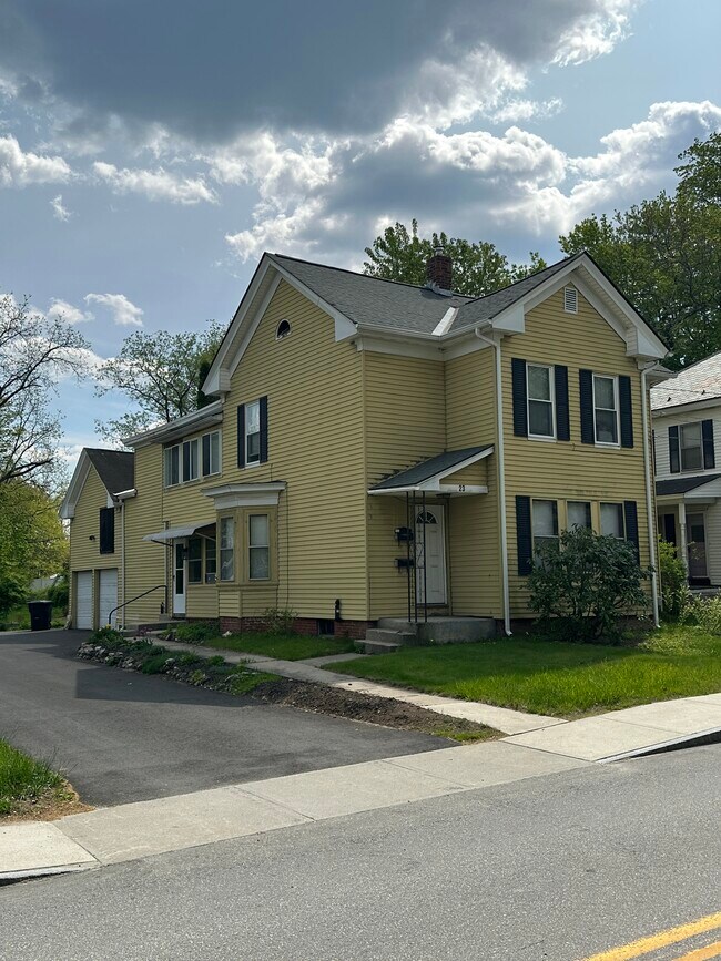23 Baker St Unit 1, Keene, NH 03431 Apartments in Keene, NH