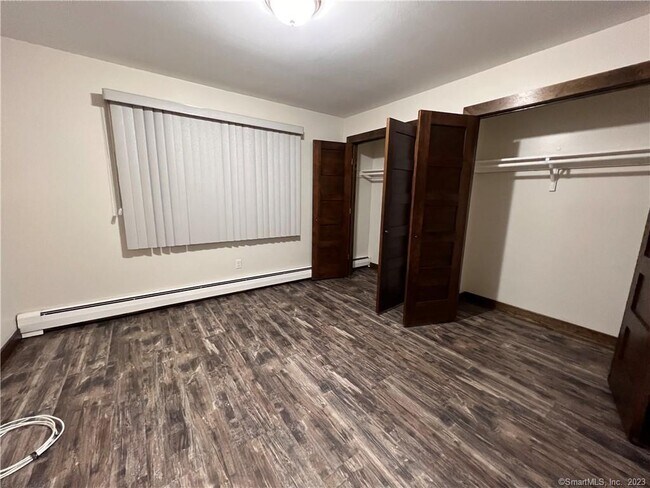 Building Photo - 333 Vincellette St