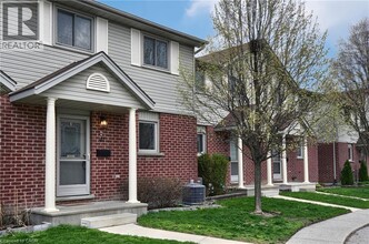 Building Photo - 151 Martinet Ave