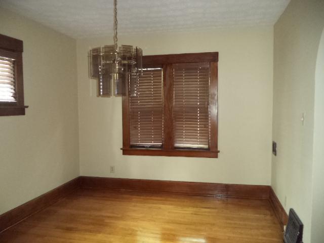 Building Photo - 189 Beechwood Dr