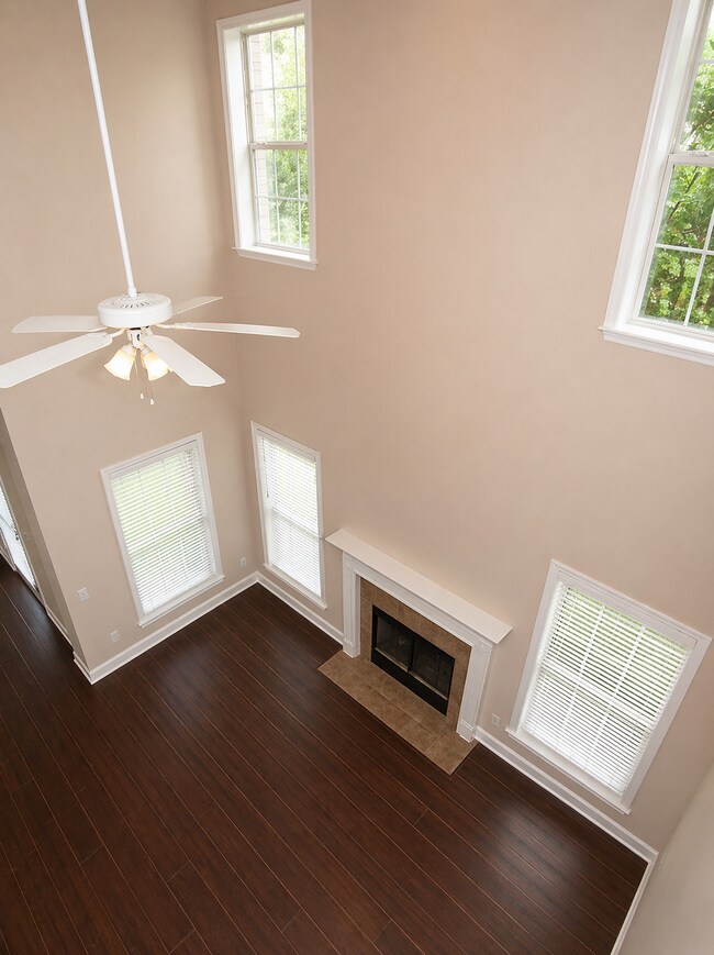 Foto del edificio - 442 Forest Lakes Dr