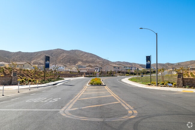 Building Photo - Cimarron Ridge