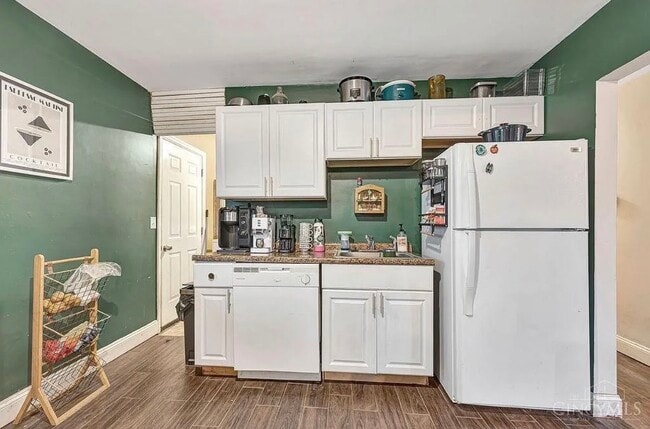 Building Photo - 477 Warr Ln