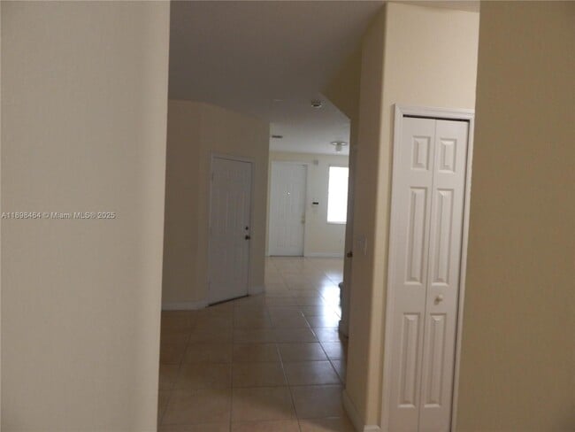 Foto del edificio - 10205 NW 10th St
