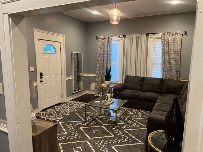 Foto del edificio - 514 W 38th St