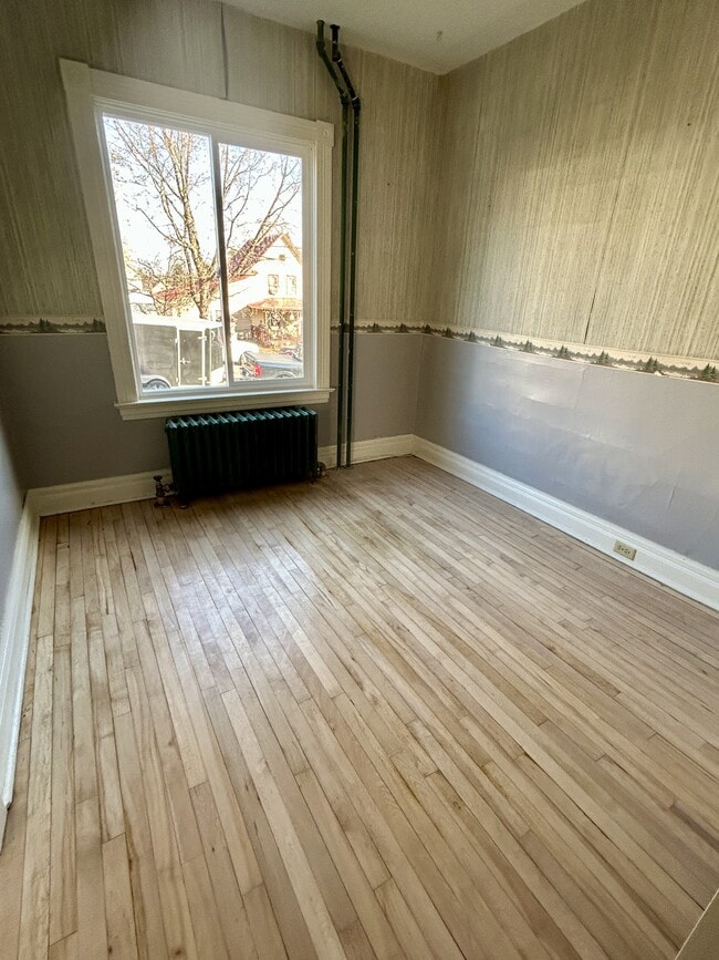 Foto del edificio - 115 W Wisconsin Ave E