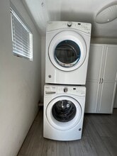 Building Photo - 166 N 200 E