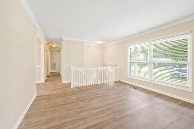 Building Photo - 318 Bonnahurst Dr