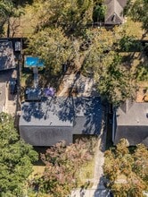 Building Photo - 326 Bayou View Dr